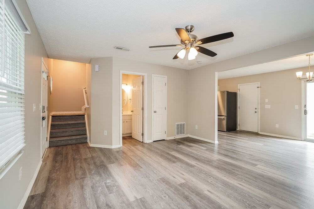 8752 Arrowtip Ln - Photo 6 of 17