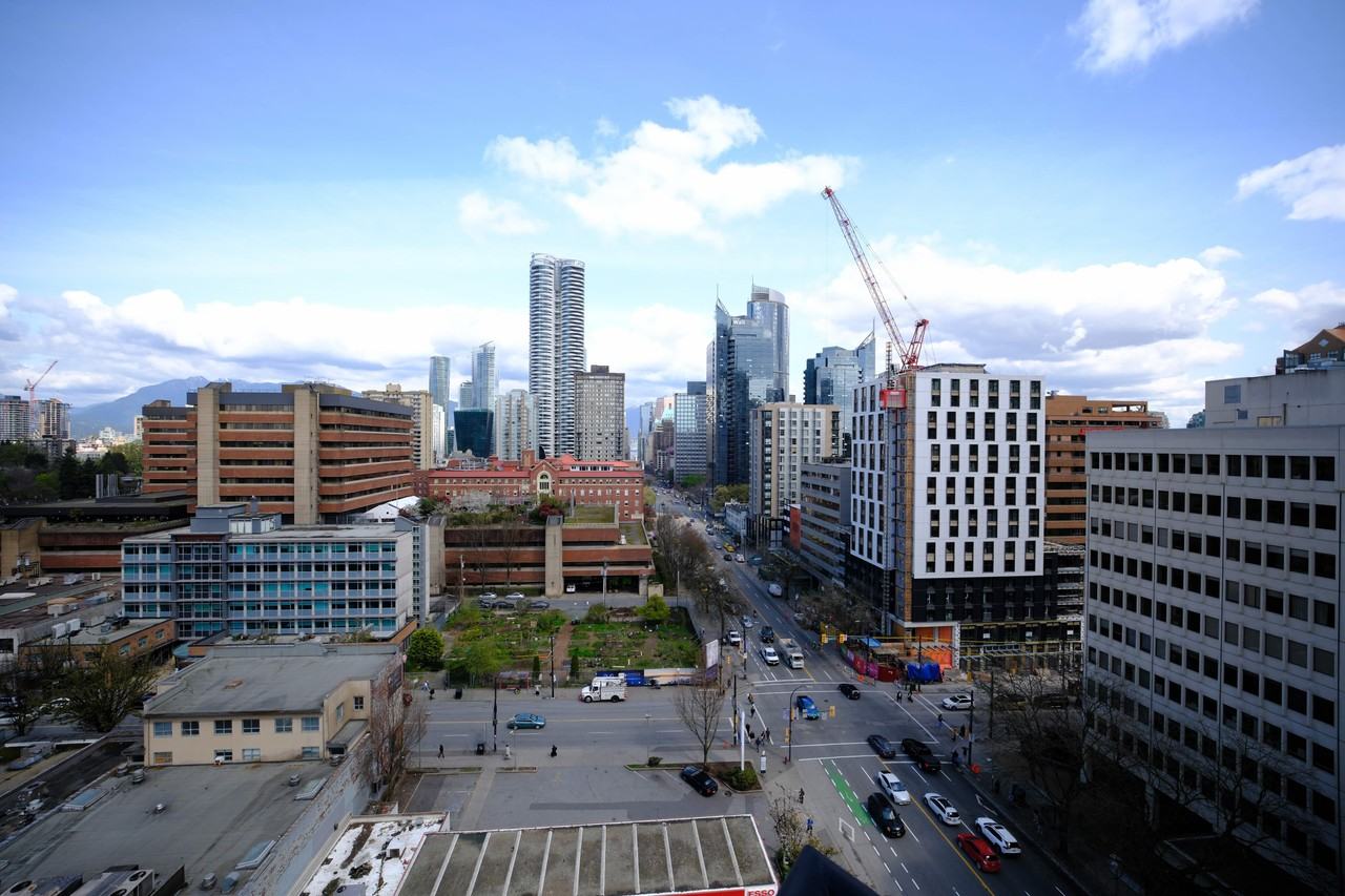 1003 Burnaby Street #1401 - Photo 2 of 13