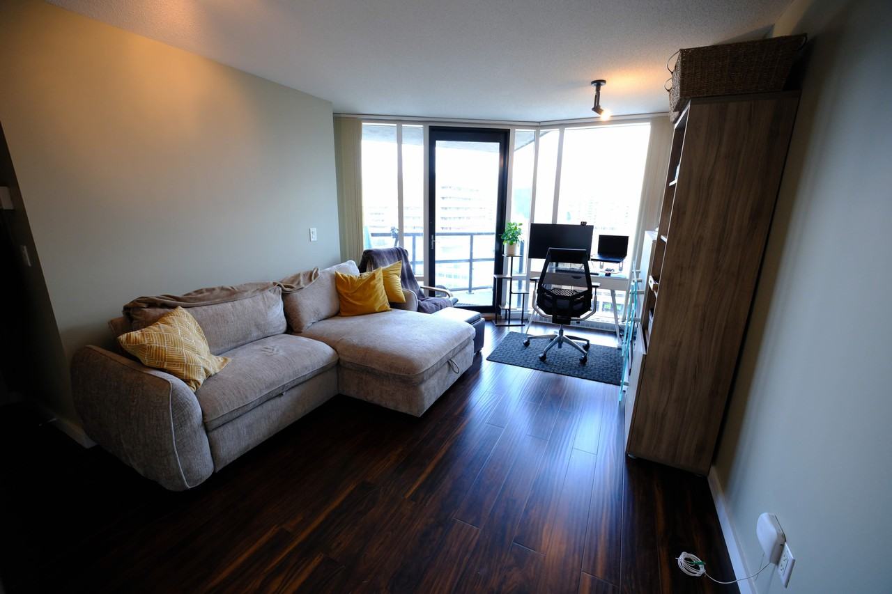 1003 Burnaby Street #1401 - Photo 4 of 13