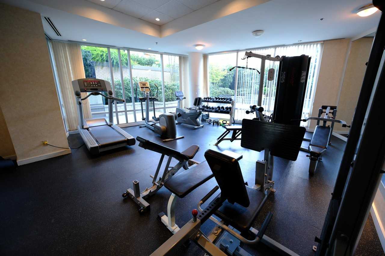 1003 Burnaby Street #1401 - Photo 6 of 13