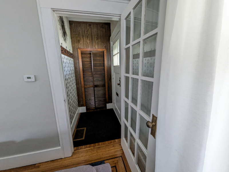 1800 Storrs Ave - Photo 4 of 39