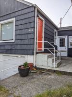 featured image of 1406 Gregory Way