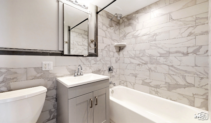 2000 W Arthur Ave #2NW - Photo 5 of 31