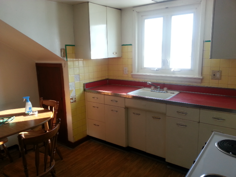 1530 Main St #E - Photo 4 of 10