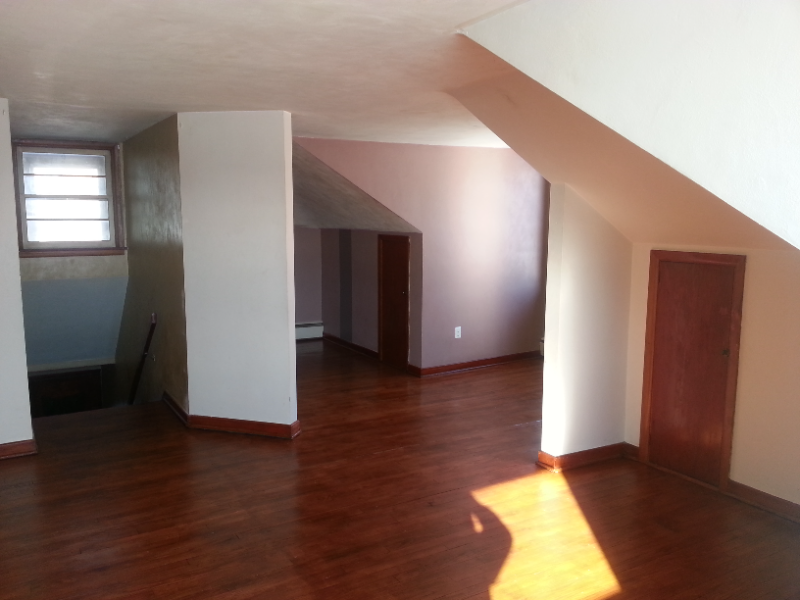 1530 Main St #E - Photo 7 of 10