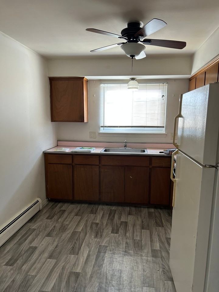 29158 Longview Ave - Photo 4 of 11