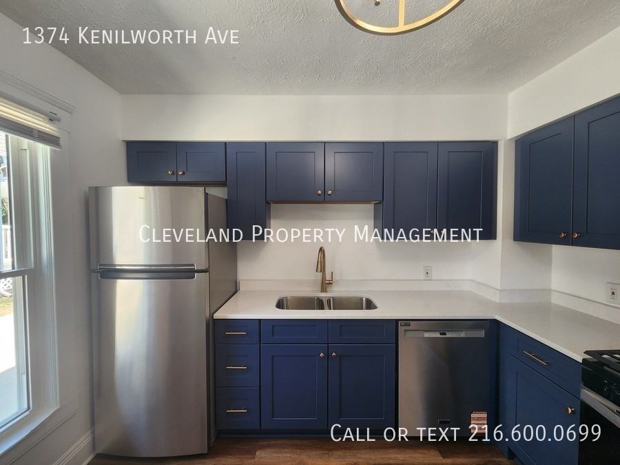 1374 Kenilworth Ave - Photo 6 of 14