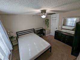 featured image of 213 Webb St #1
