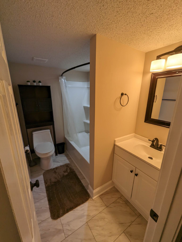 213 Webb St #1 - Photo 3 of 18