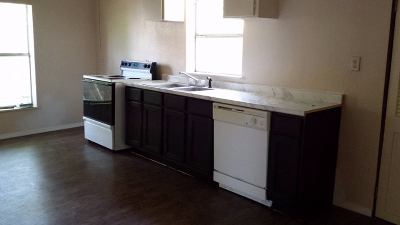 109 Gravel St - Photo 4 of 14