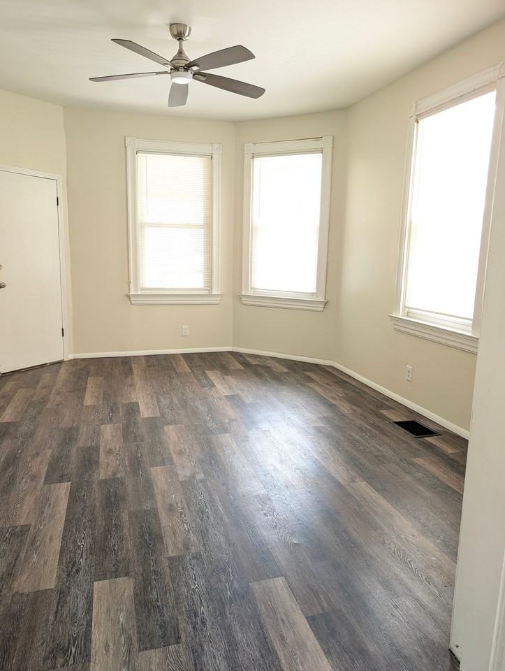 731 Mcmakin Ave #1 - Photo 4 of 11