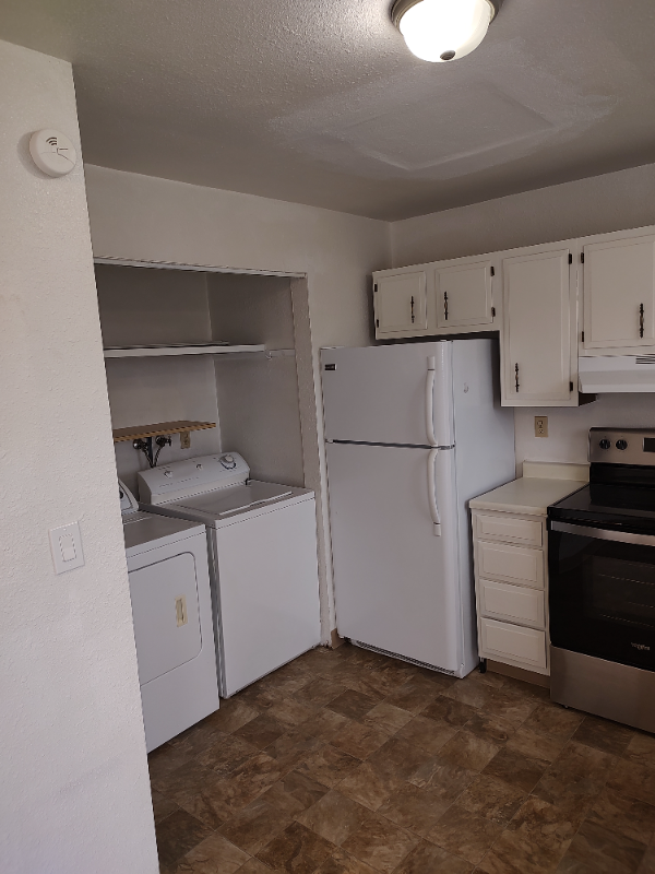 5908 Parker Rd E #C - Photo 4 of 17