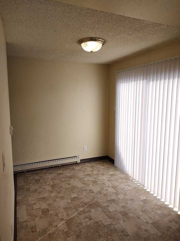 5908 Parker Rd E #C - Photo 7 of 17