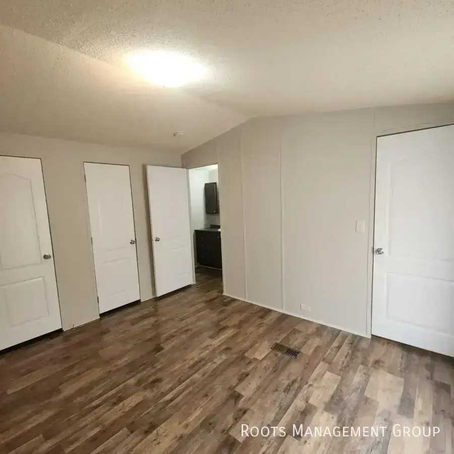115 W Loudon Ave #L97 - Photo 3 of 15