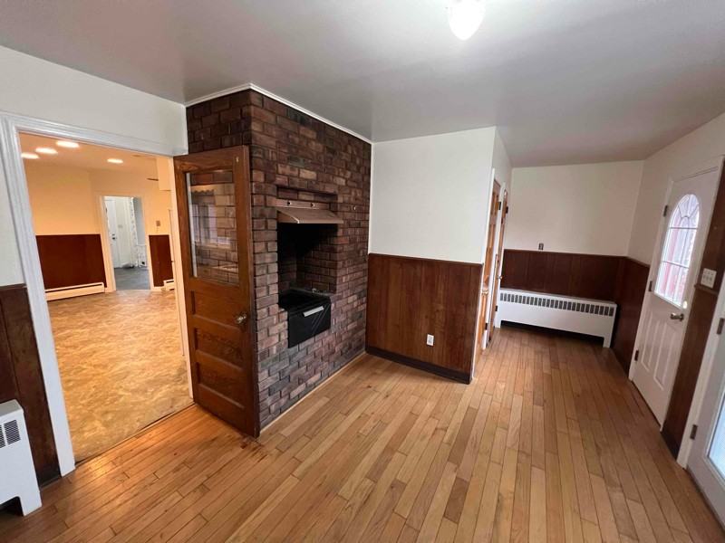 22 N Center St - Photo 2 of 24