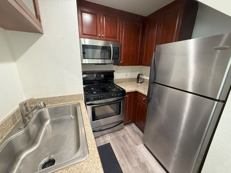 5510 Owensmouth Ave #321 - Photo 6 of 20
