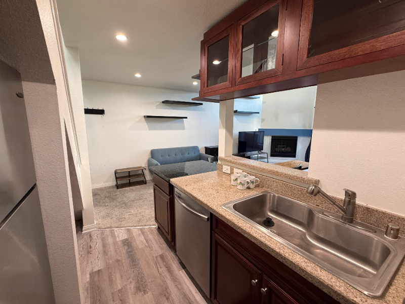 5510 Owensmouth Ave #321 - Photo 7 of 20