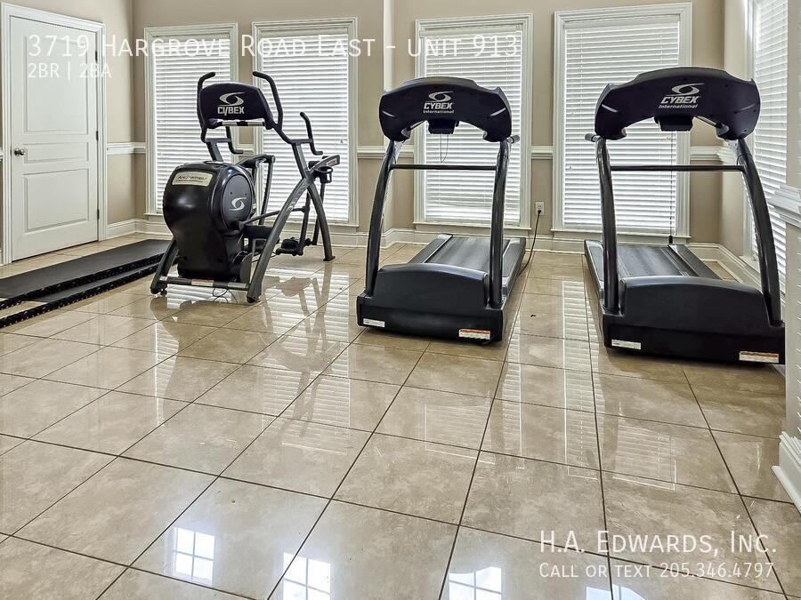 3719 Hargrove Rd E #913 - Photo 7 of 10