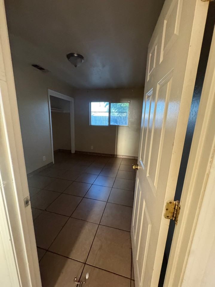 1209 Murdock St - Photo 7 of 7