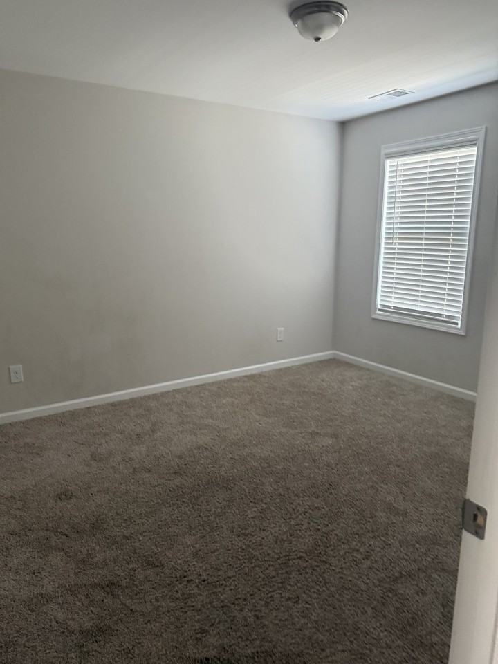 85 Ridge Circle Dr - Photo 3 of 15