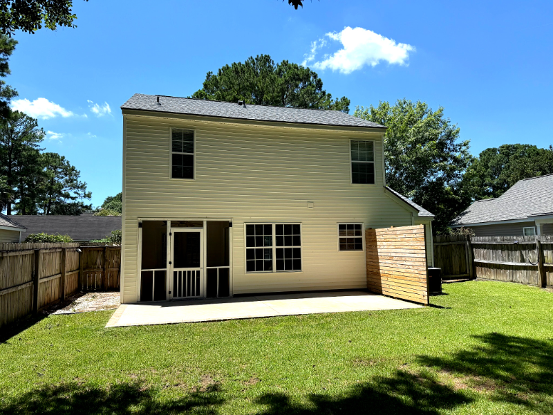 1392 Water Edge Dr - Photo 2 of 5