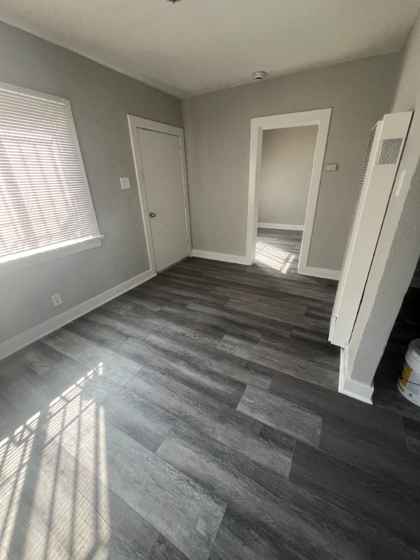 1743 Sichel St - Photo 3 of 14