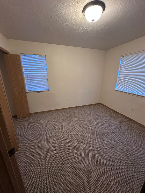 45 Appleway Dr - Photo 5 of 11