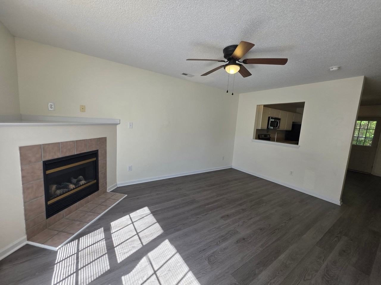 106 Spring Meadows Cir - Photo 5 of 23