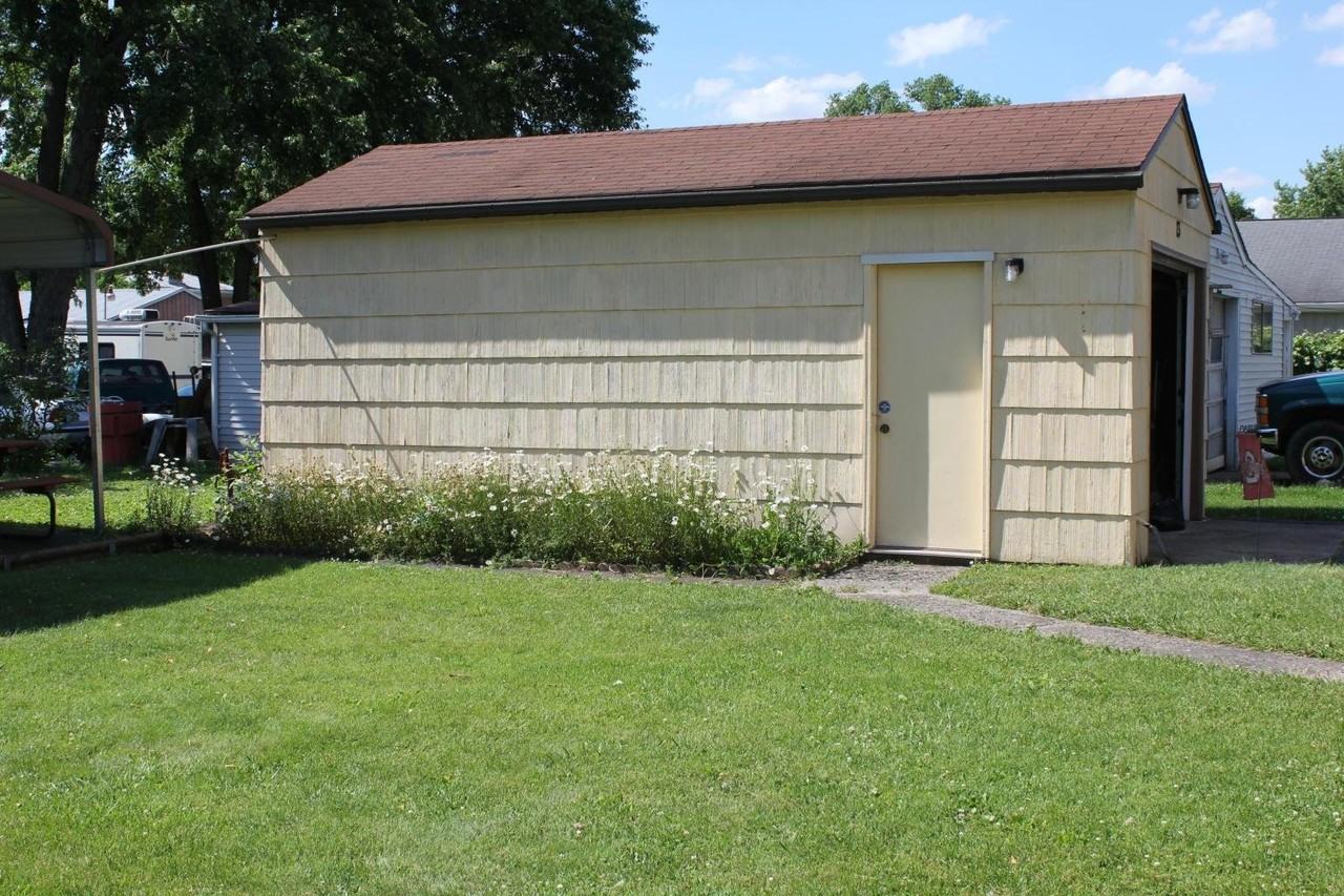 13 Willow St - Photo 3 of 6