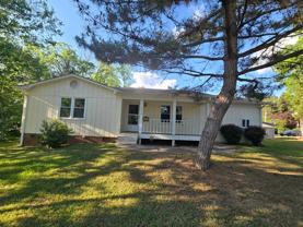 422 Grove St - Photo 1 of 1