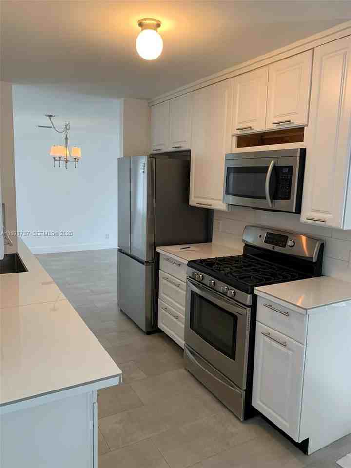 4411 West Broward Boulevard - Photo 3 of 19