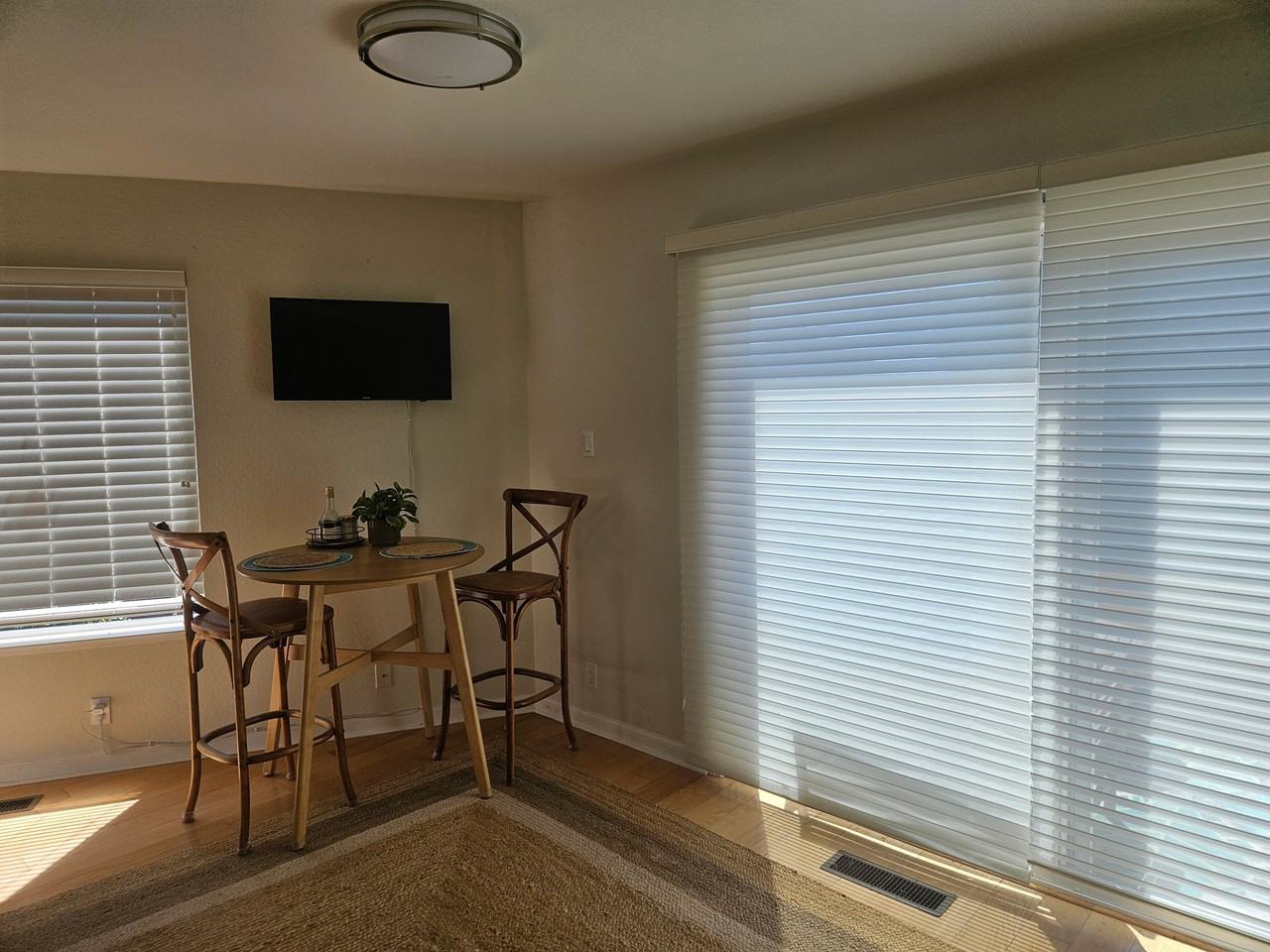 962 Ferdinand Ave - Photo 5 of 12