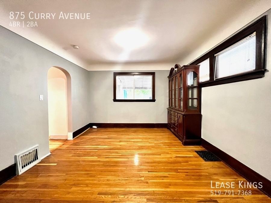 875 Curry Ave - Photo 6 of 16