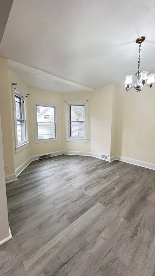 612 Court St - Photo 3 of 15