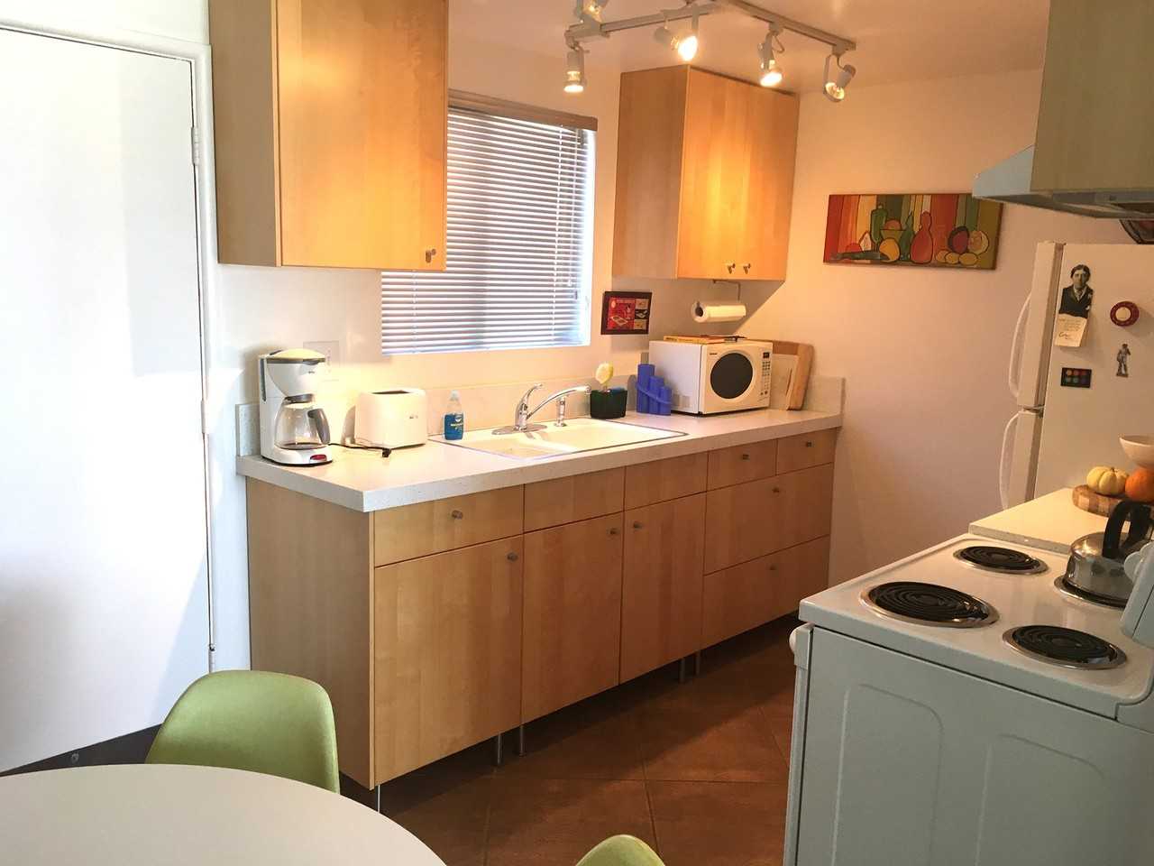 68110 Club Circle Dr #5 - Photo 4 of 11