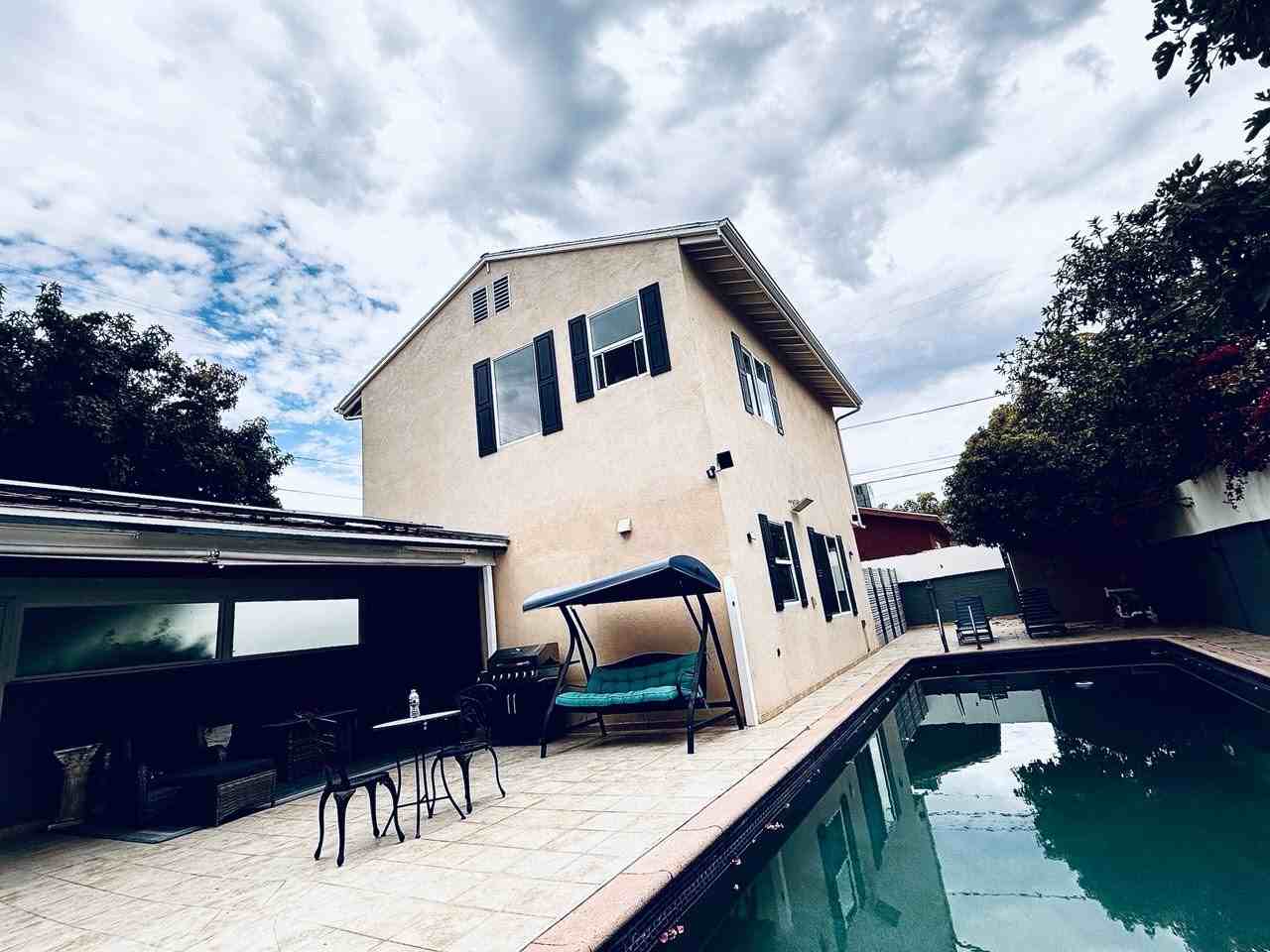 13859 Valerio St - Photo 4 of 13