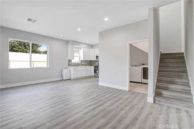 13859 Valerio St - Photo 5 of 13