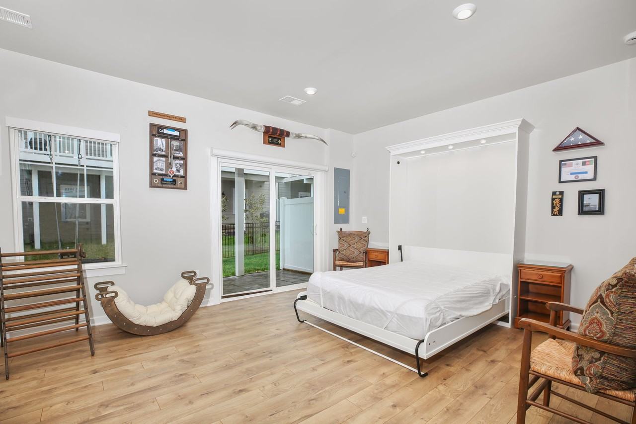 1721 Beech Leaf St - Photo 3 of 20