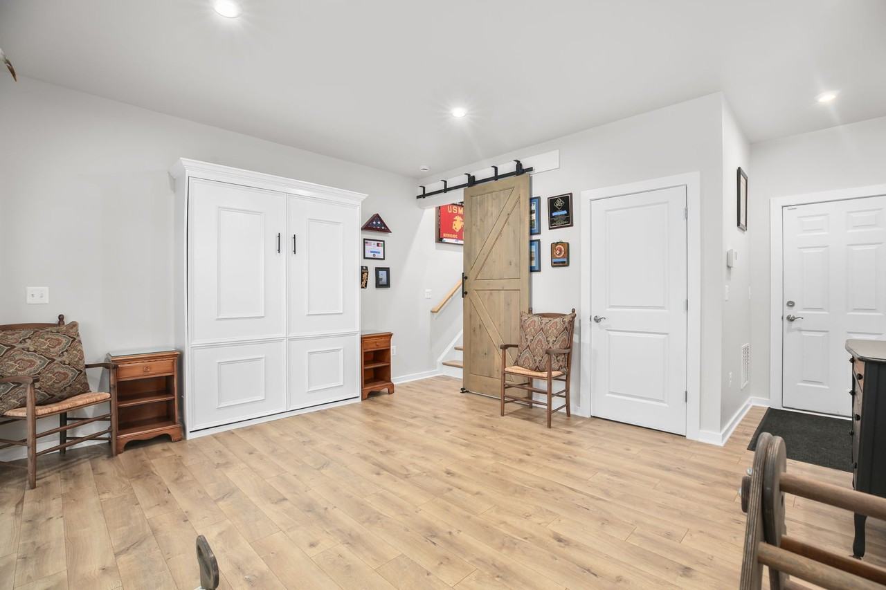 1721 Beech Leaf St - Photo 4 of 20