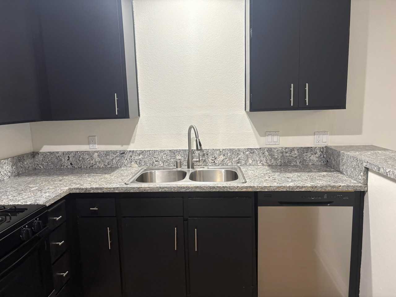 4753 Kester Ave #5 - Photo 7 of 13