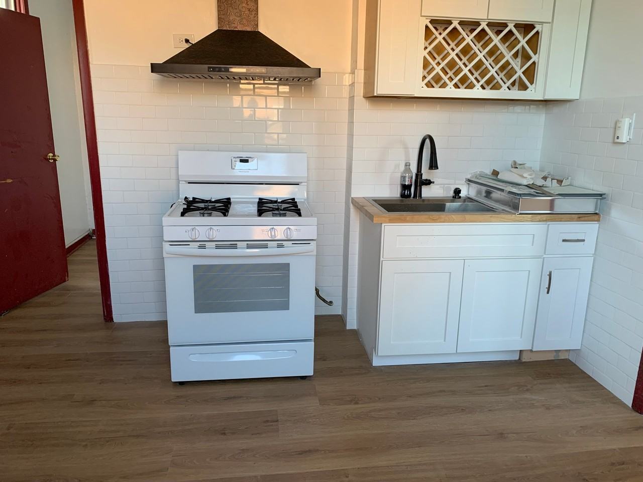259 W Alexander St #3 - Photo 6 of 20