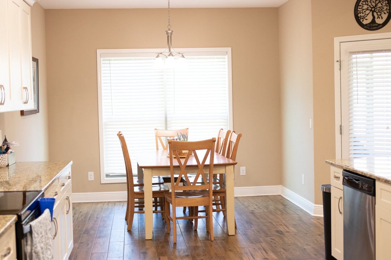 976 Black Walnut Trl - Photo 6 of 20