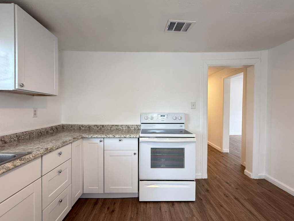 2311 Potosi St - Photo 4 of 13