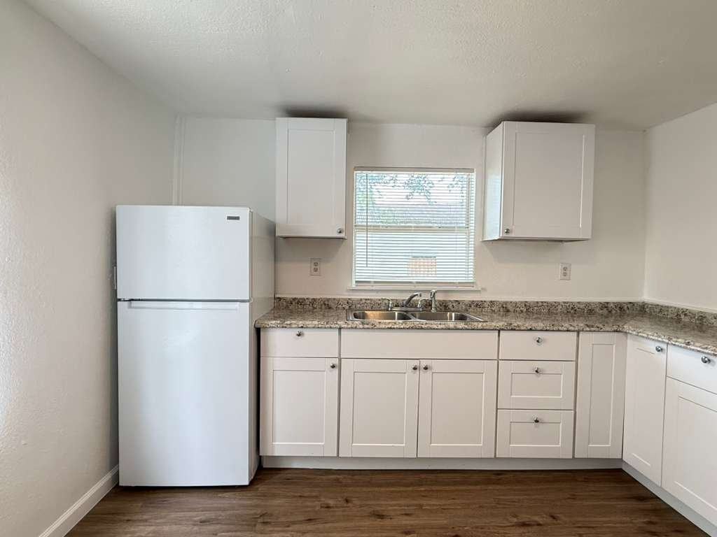 2311 Potosi St - Photo 6 of 13