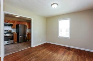 featured image of 2122 Cherry Ln #B1