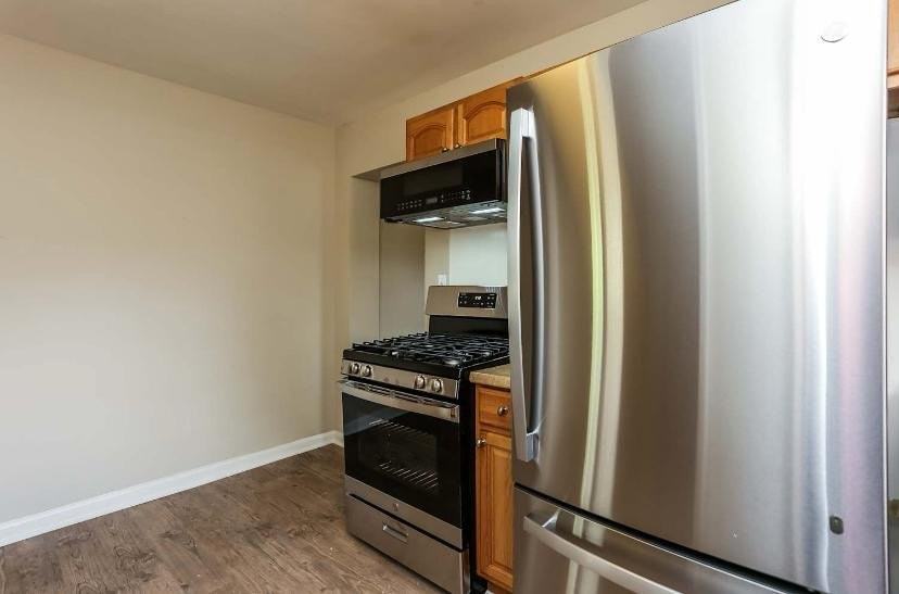 2122 Cherry Ln #B1 - Photo 2 of 9