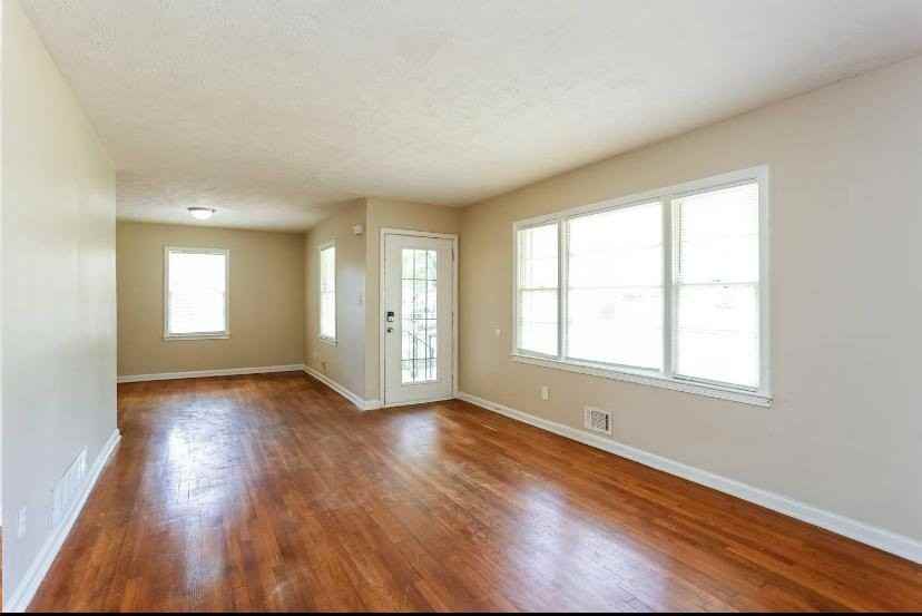 2122 Cherry Ln #B1 - Photo 6 of 9