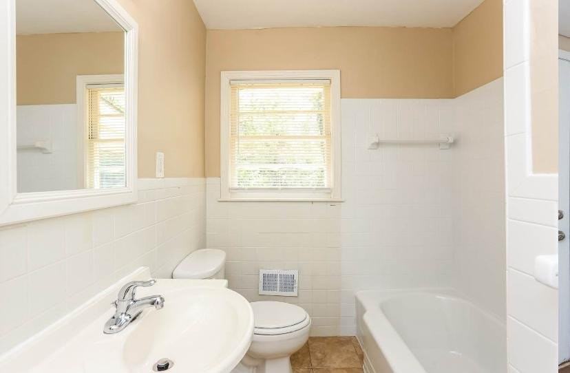 2122 Cherry Ln #B1 - Photo 7 of 9