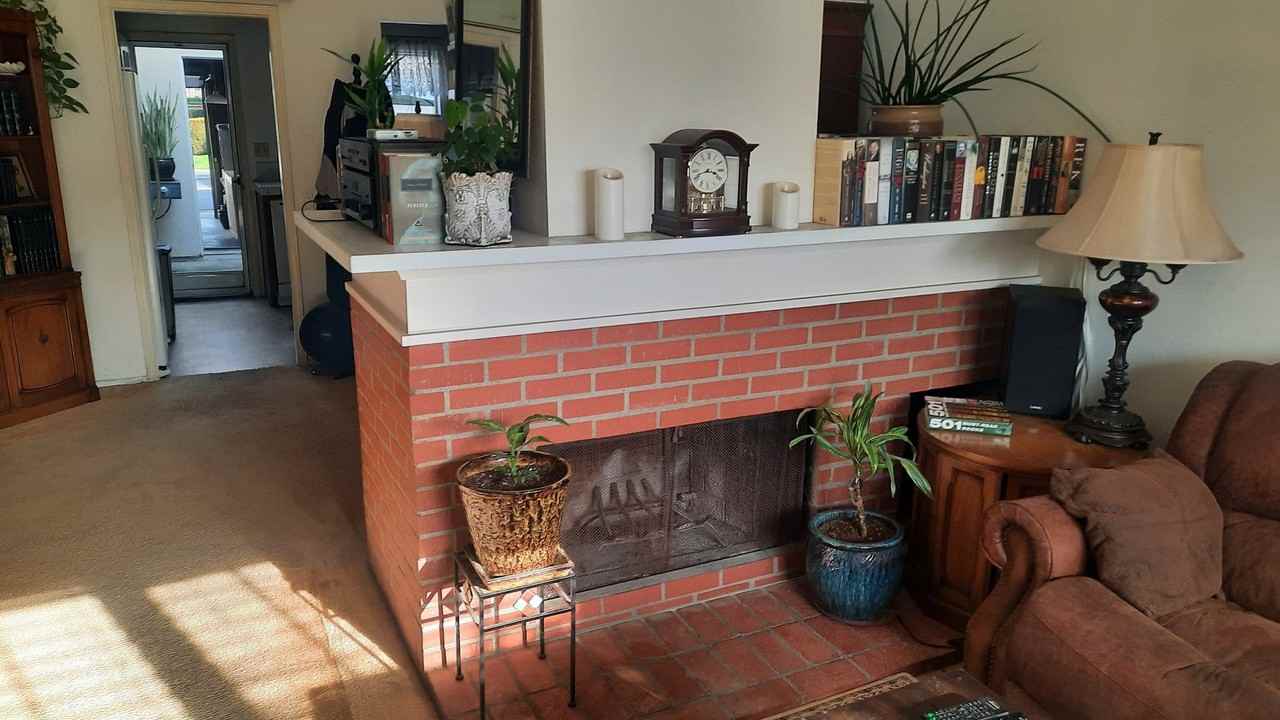 114 Oxford - Photo 3 of 7