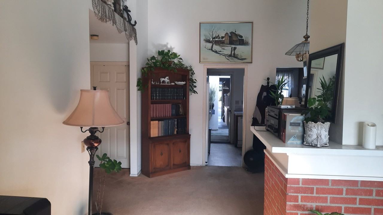 114 Oxford - Photo 4 of 7